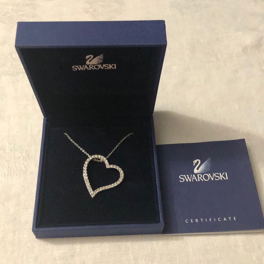 Swarovski Crystal Heart necklace 💖